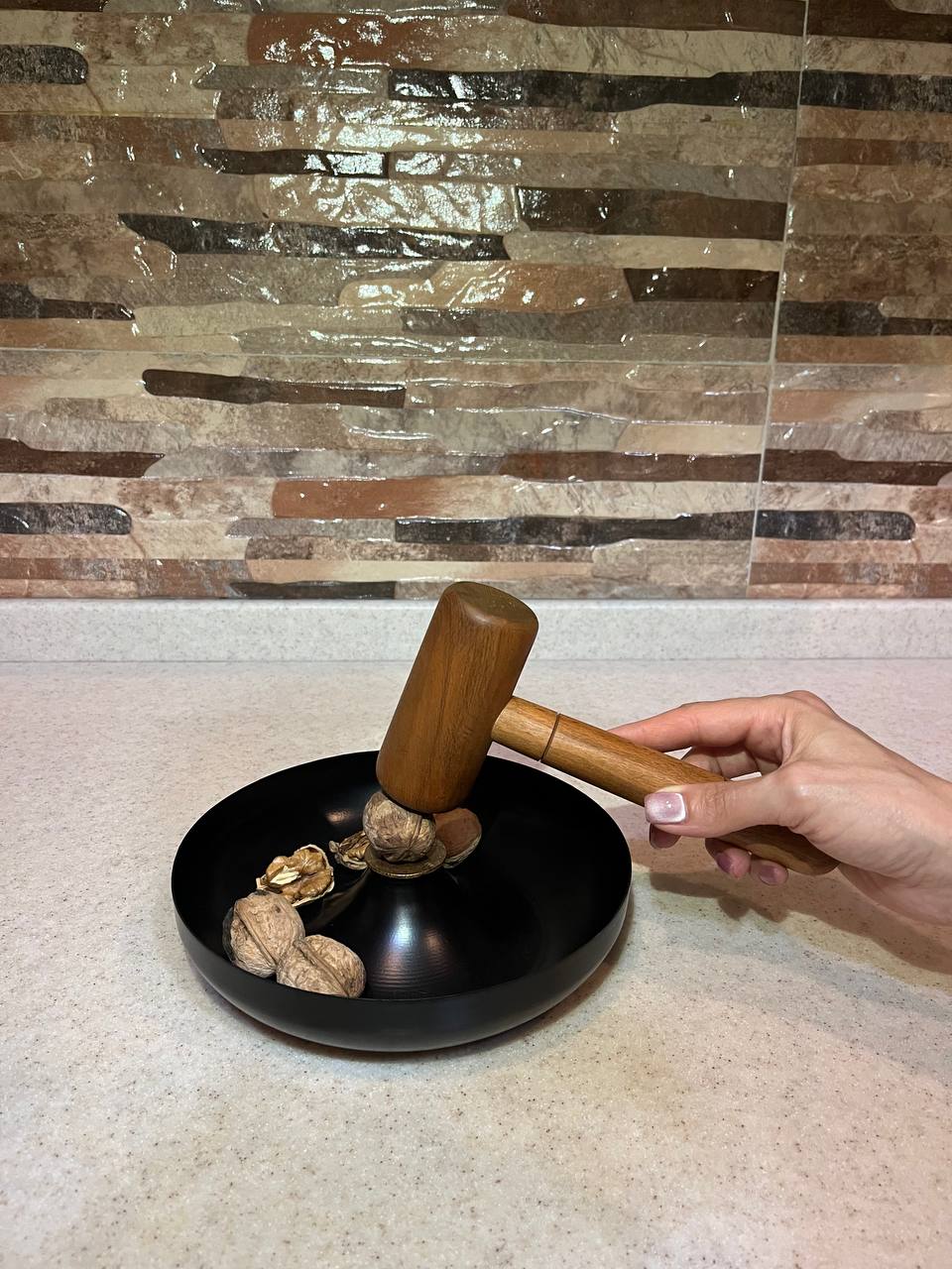 گردوشکن کاسه ای هلگا
